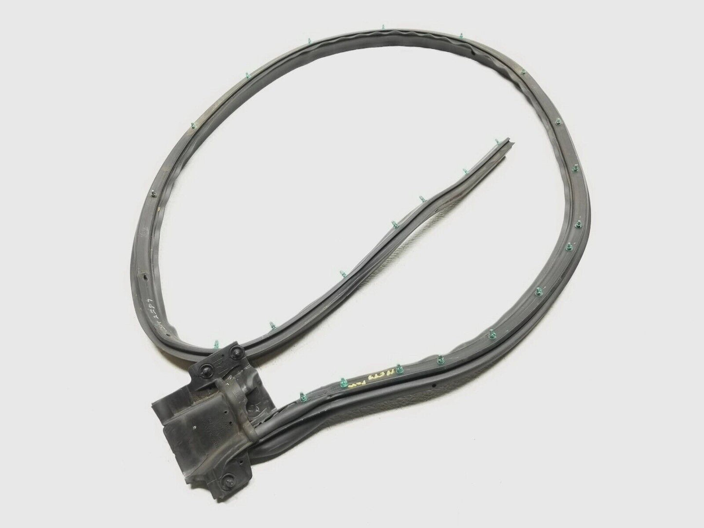 2011 - 2014 Cadillac CTS Coupe Front Door Weatherstrip Seal Pass Right Side OEM