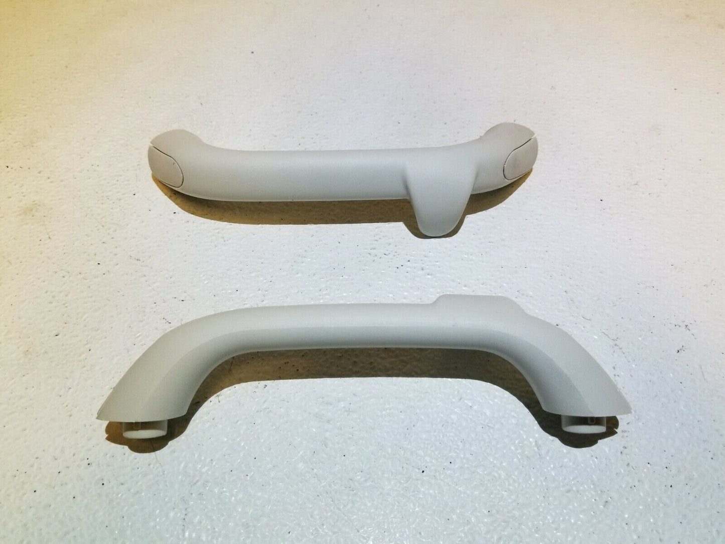 07 08 09 10 Chrysler Sebring Roof Grab Handle 2pcs OEM