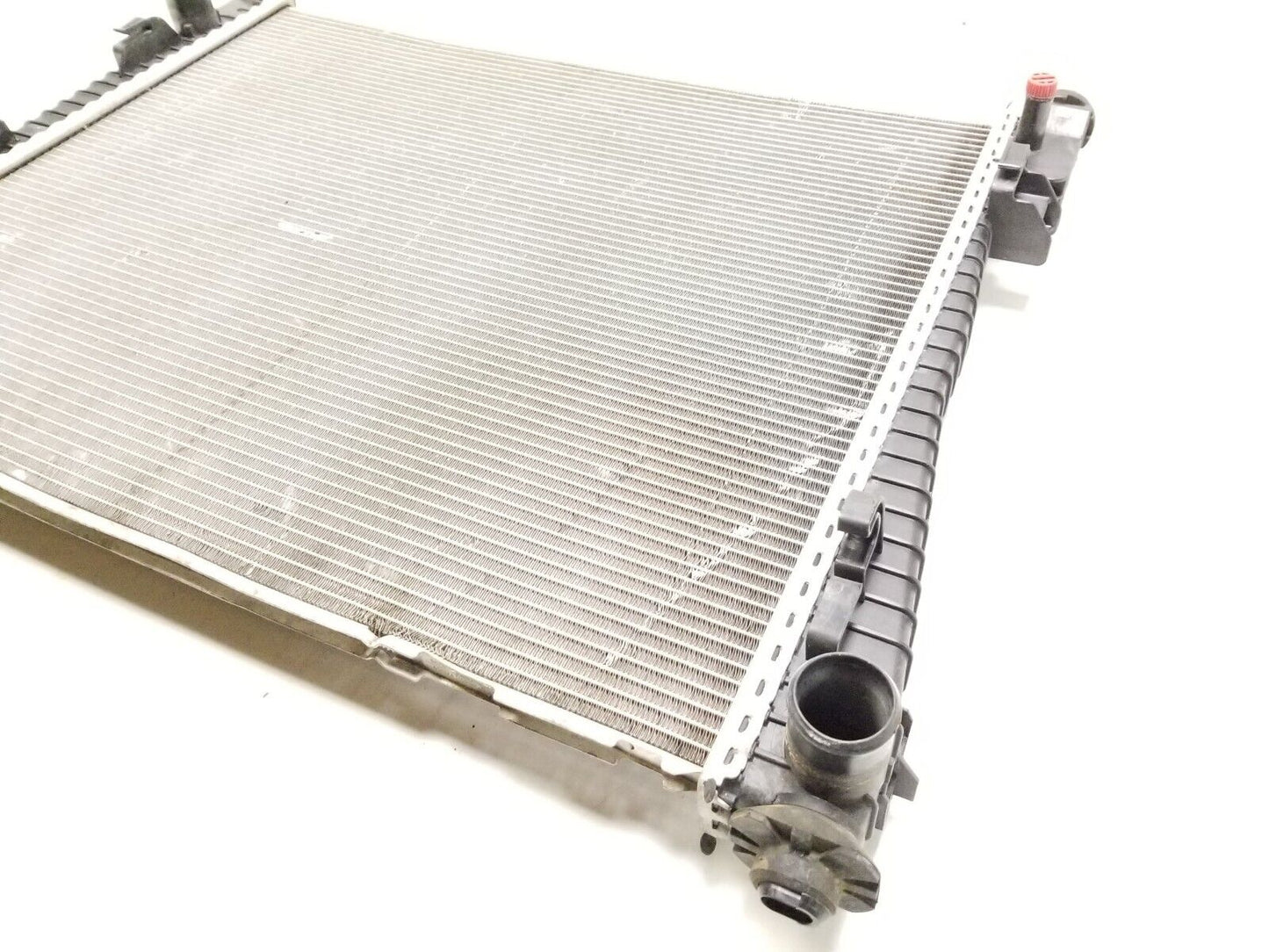11 12 13 Jeep Grand Cherokee Radiator Engine 3.6l 52014529ab OEM