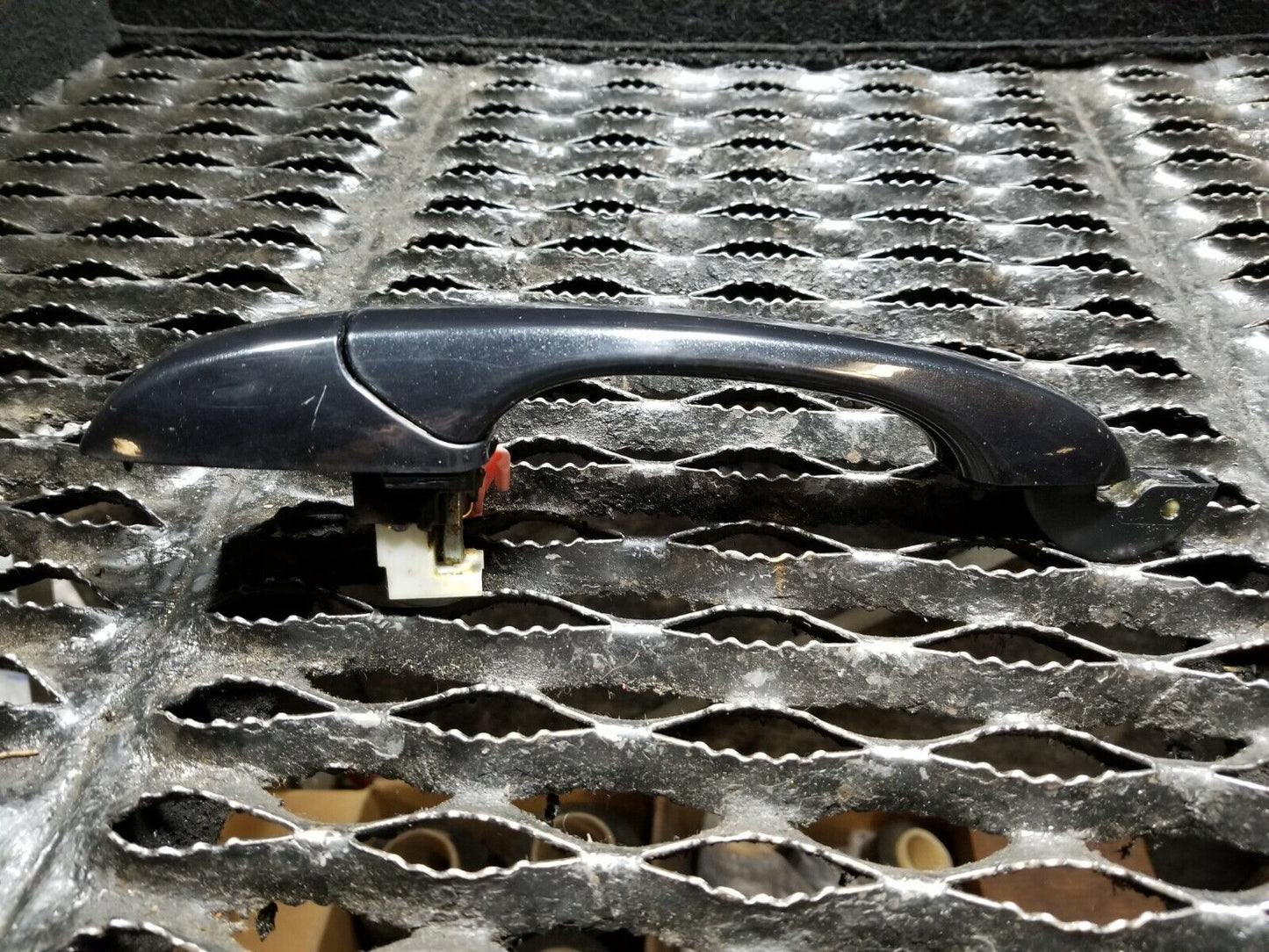 05 06 07 Dodge Magnum Front Right Passenger Exterior Door Handle OEM