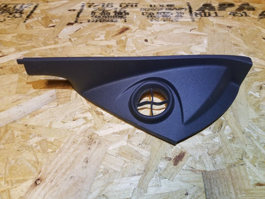 05 06 07 Volvo S40 Dash End Cap Trim Left Driver Side OEM