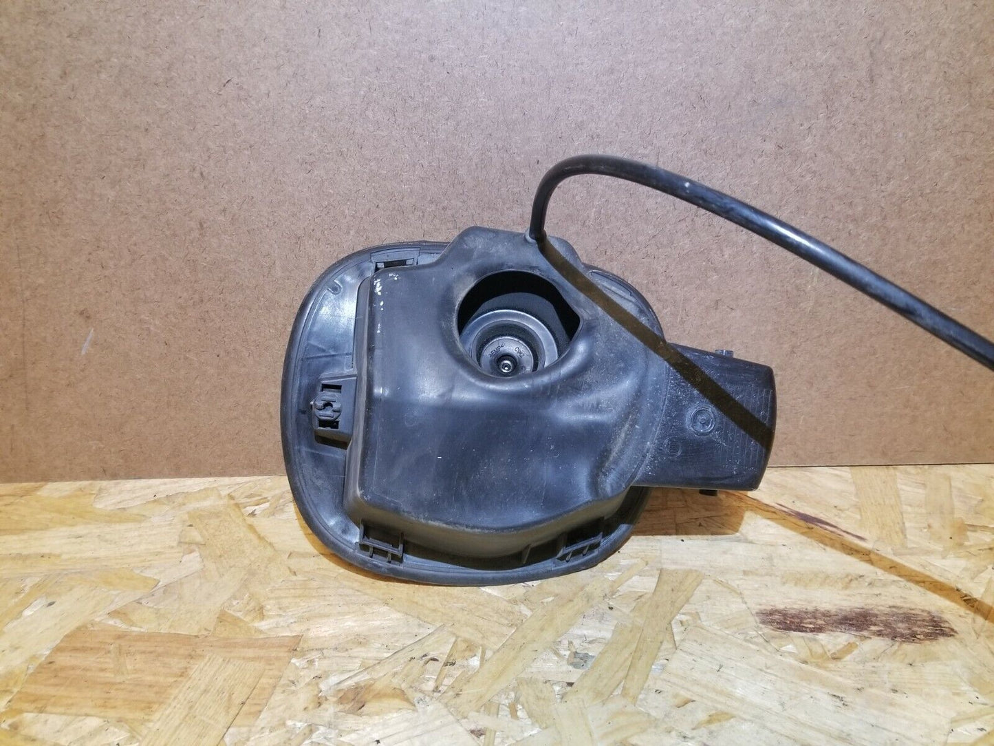 14 15 16 17 Fiat 500l Gas Fuel Tank Door Lid OEM