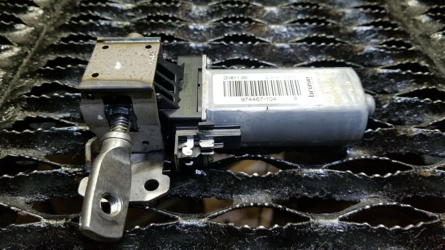 14 15 16 17 Volvo S60 Front Left Driver Seat Motor 974467-104 OEM 42k