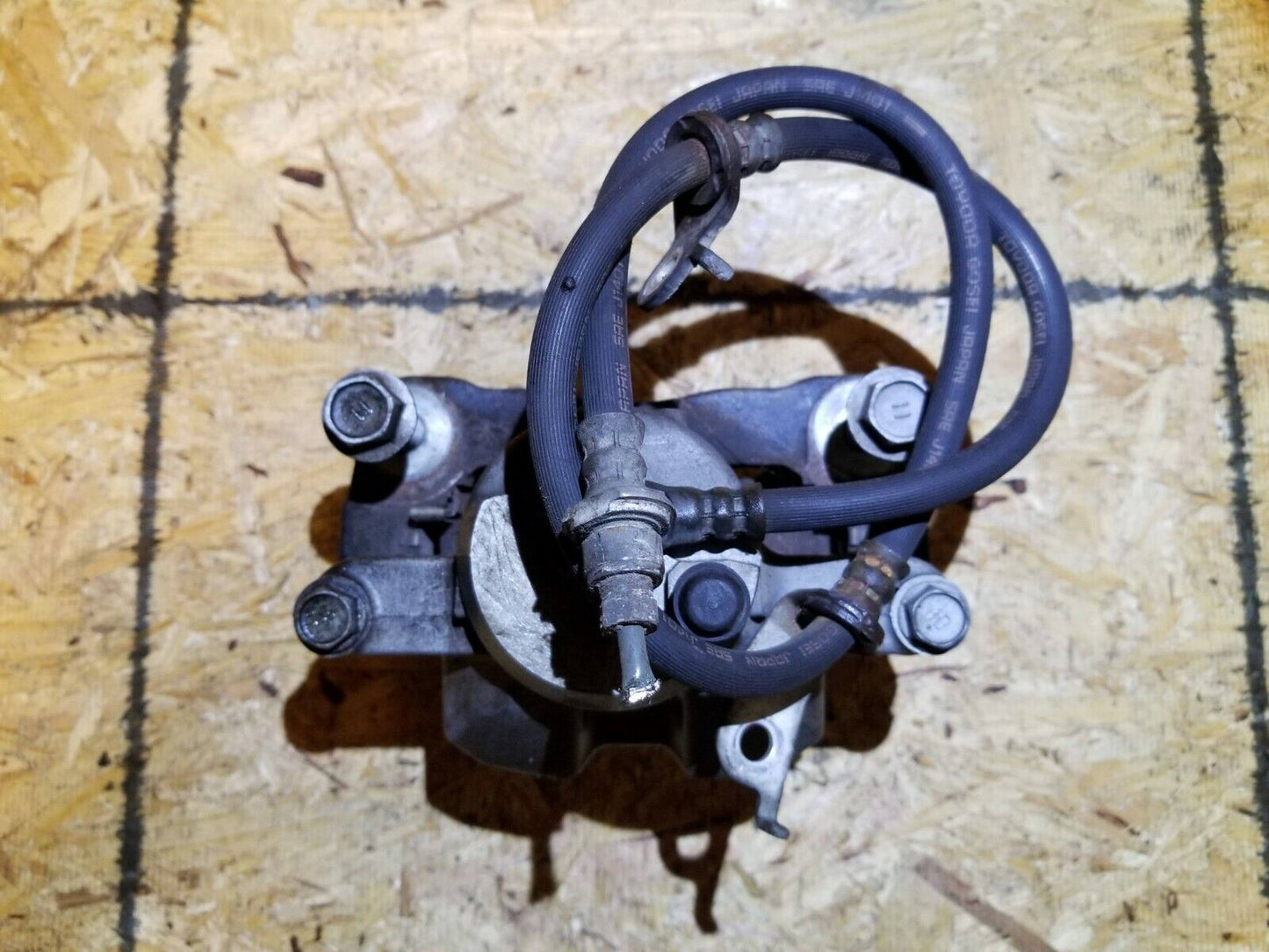 11 12 13 14 15 Lexus CT200h Front Left Driver Side Brake Caliper OEM