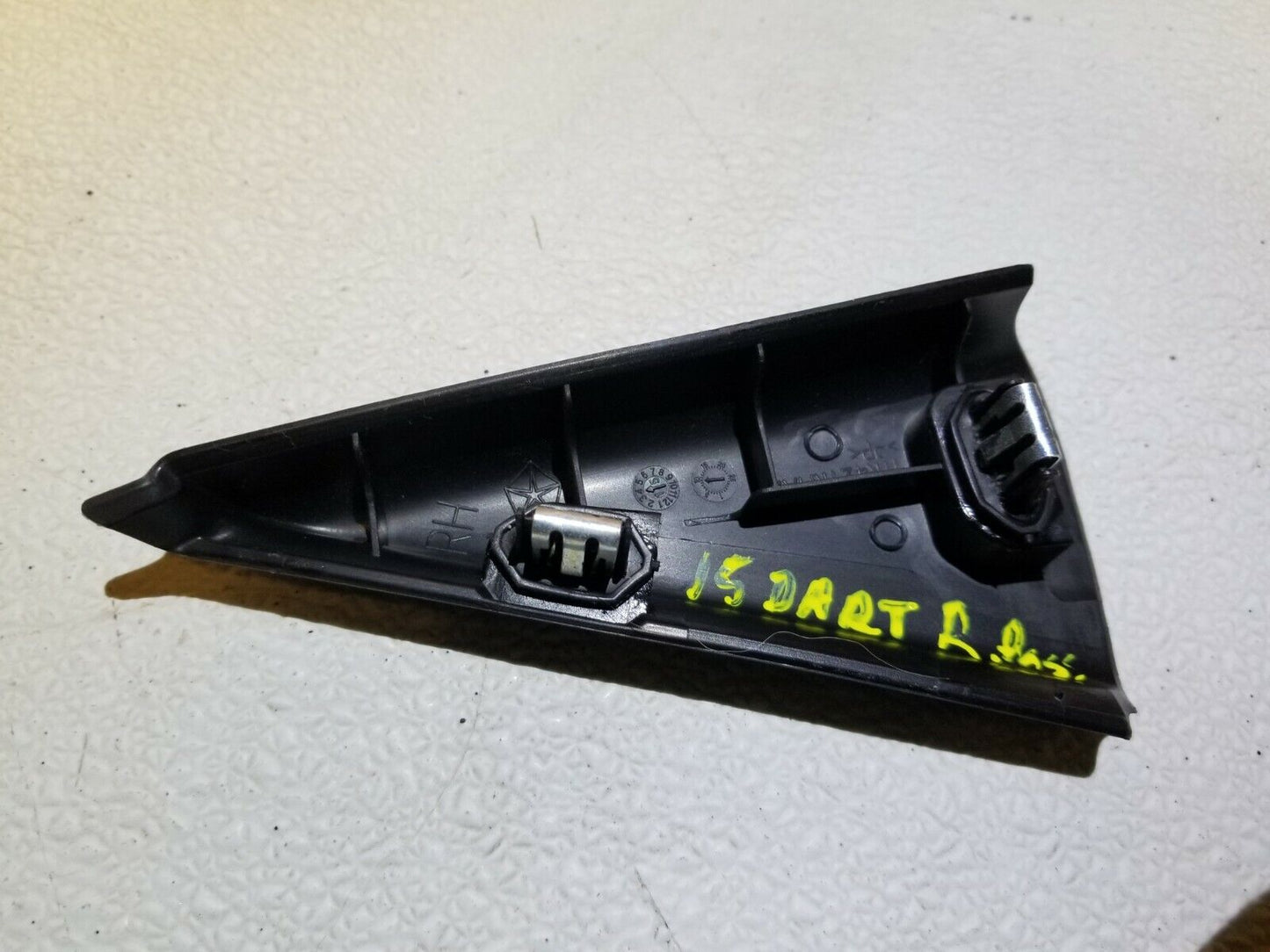 13 14 15 16  Dodge Dart Rear Right Pass Door Interior Corner Trim Ome 76k