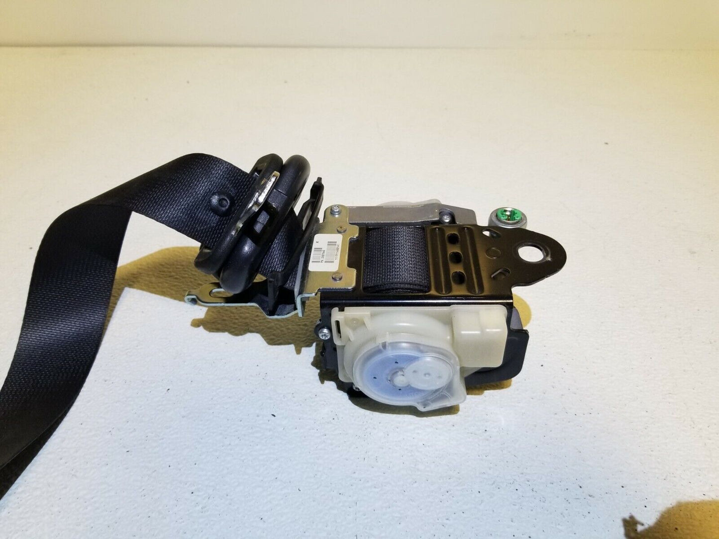 09 10 11 12 Mitsubishi Eclipse Front Right Passenger Seat Belt Retractor OEM 51k