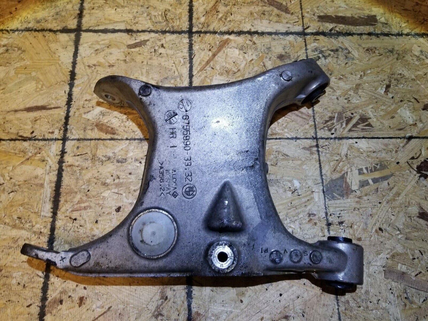 06 07 08 09 10 BMW 650i E63 Rear Lower Control Arm Passenger Side Right OEM