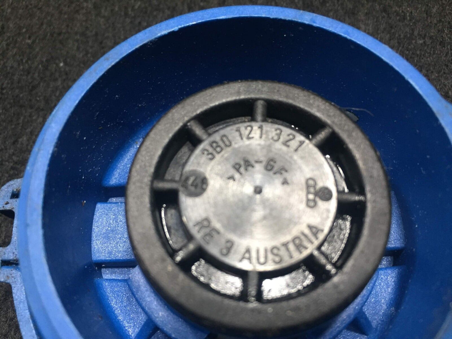 08 09 10 11 Audi A5 Engine Expansiontank Coolant Recovery Cap OEM D7