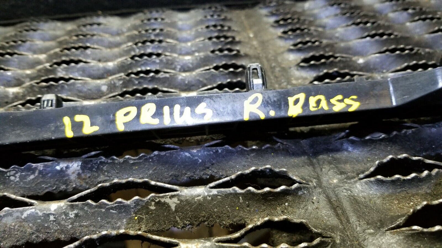 12 13 14 15 Toyota Prius Right Passenger Side Rear Bumper Bracket OEM