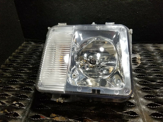 04 05 06 07 08 09 Cadillac SRX Driver Left Fog Light Lamp OEM