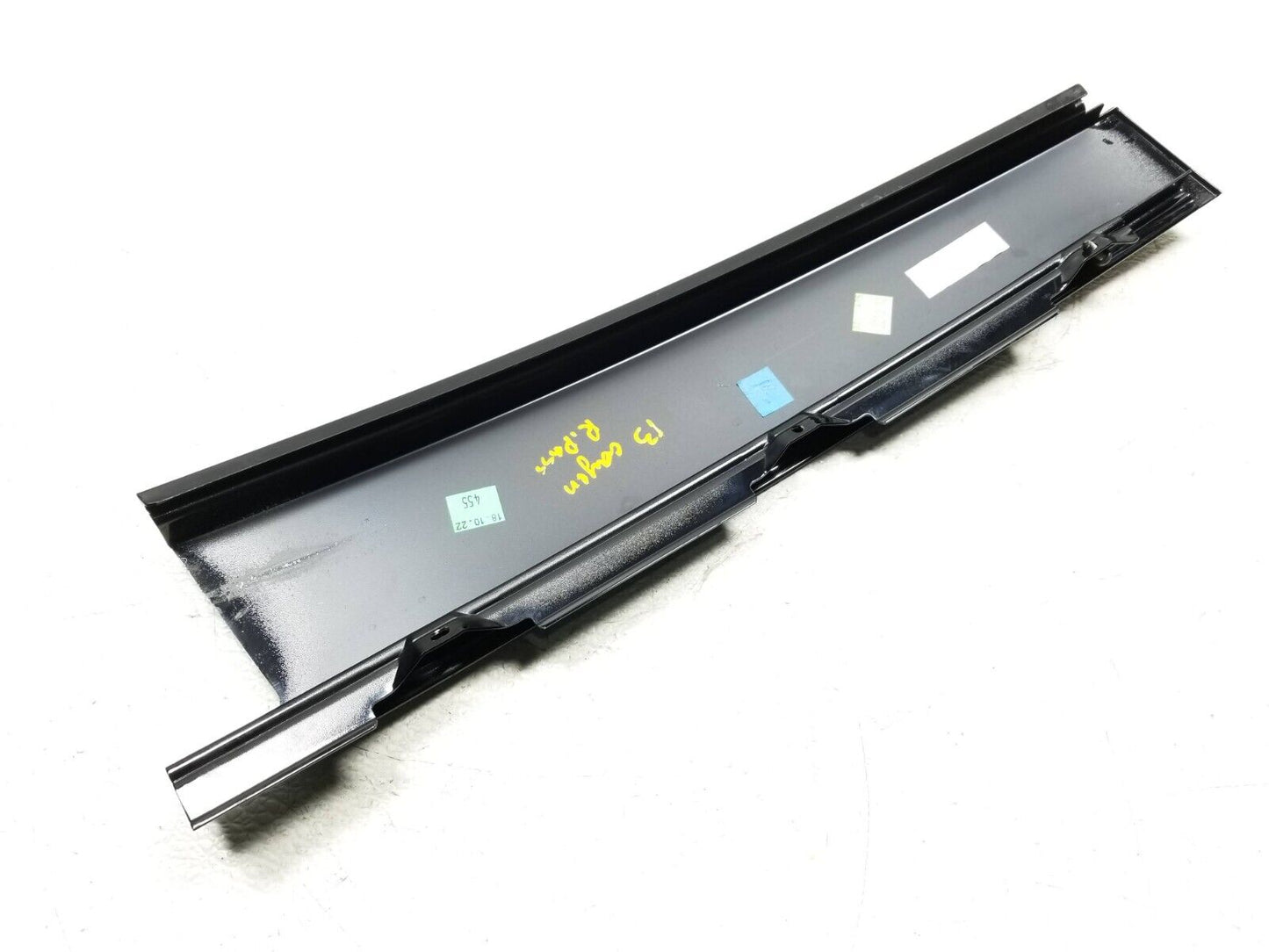 2011 - 2014 Porsche Cayenne Rear Right Pass Side Door B Pillar Trim Molding OEM