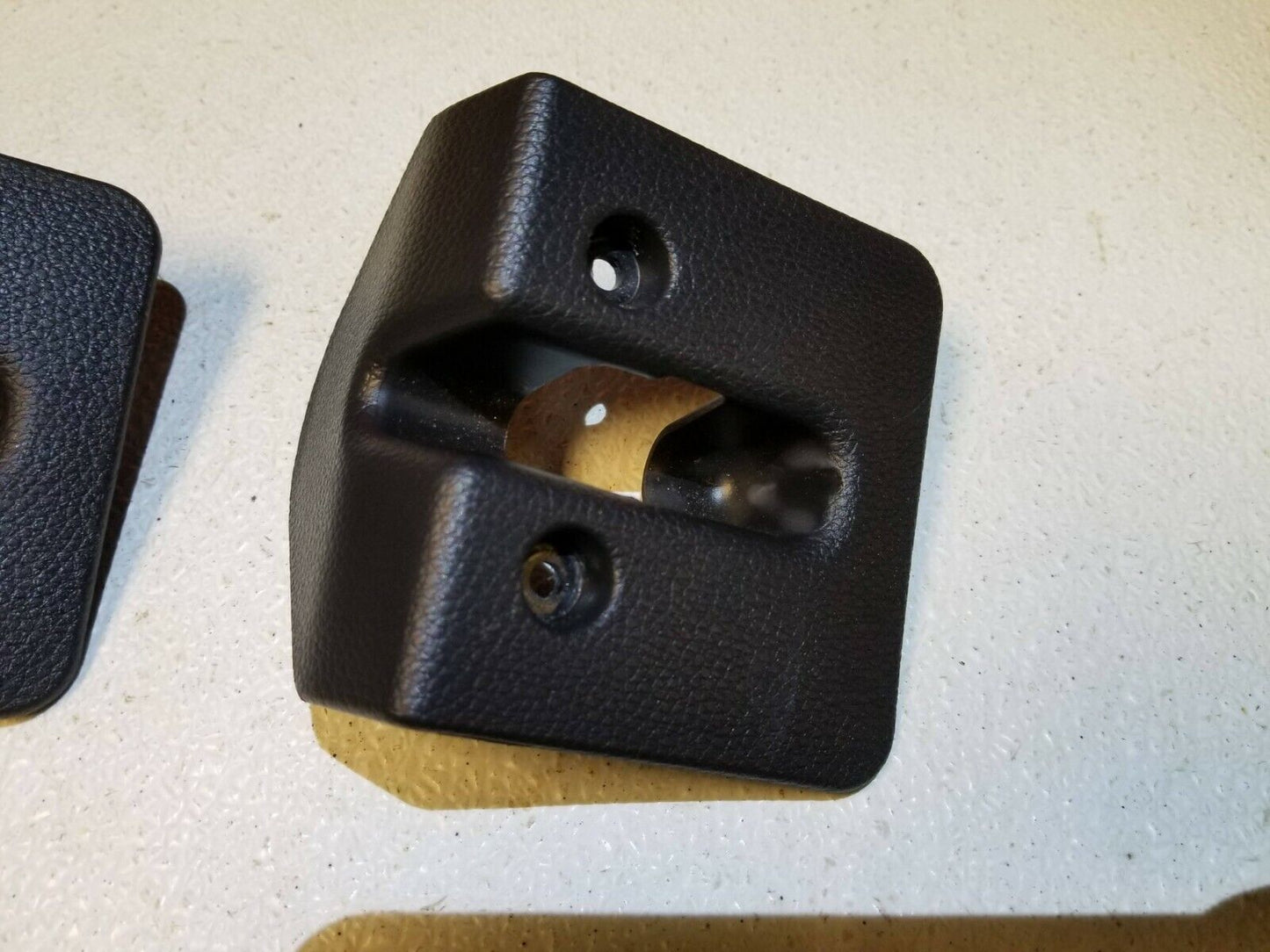 14 15 16 17 Hyundai Elantra Gt Rear Seat Down Fold Lock Trim 2pcs OEM 35k