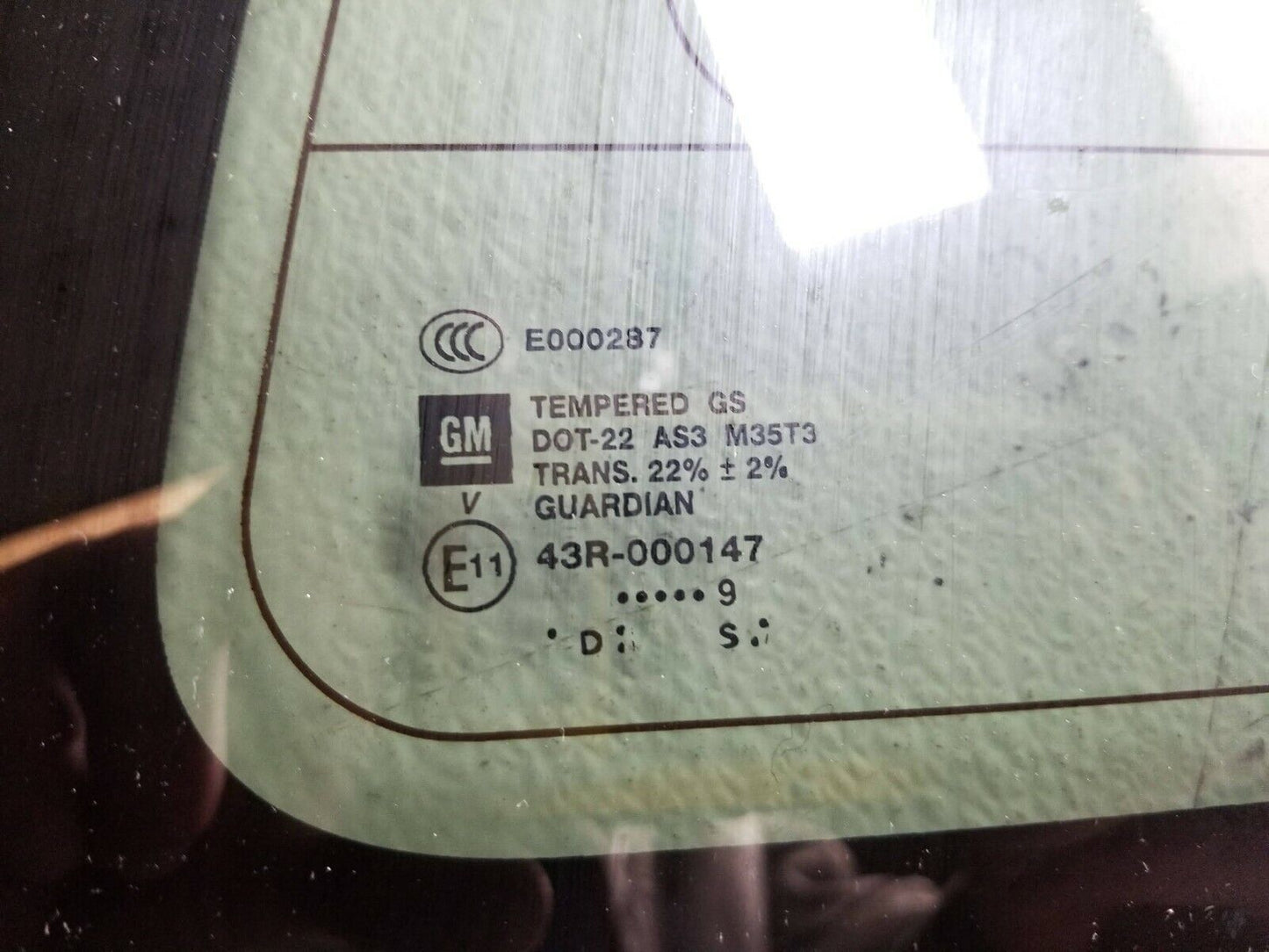 08 09 10 11 12 13 14 Escalade Rear Right Pass Quarter Window Glass OEM