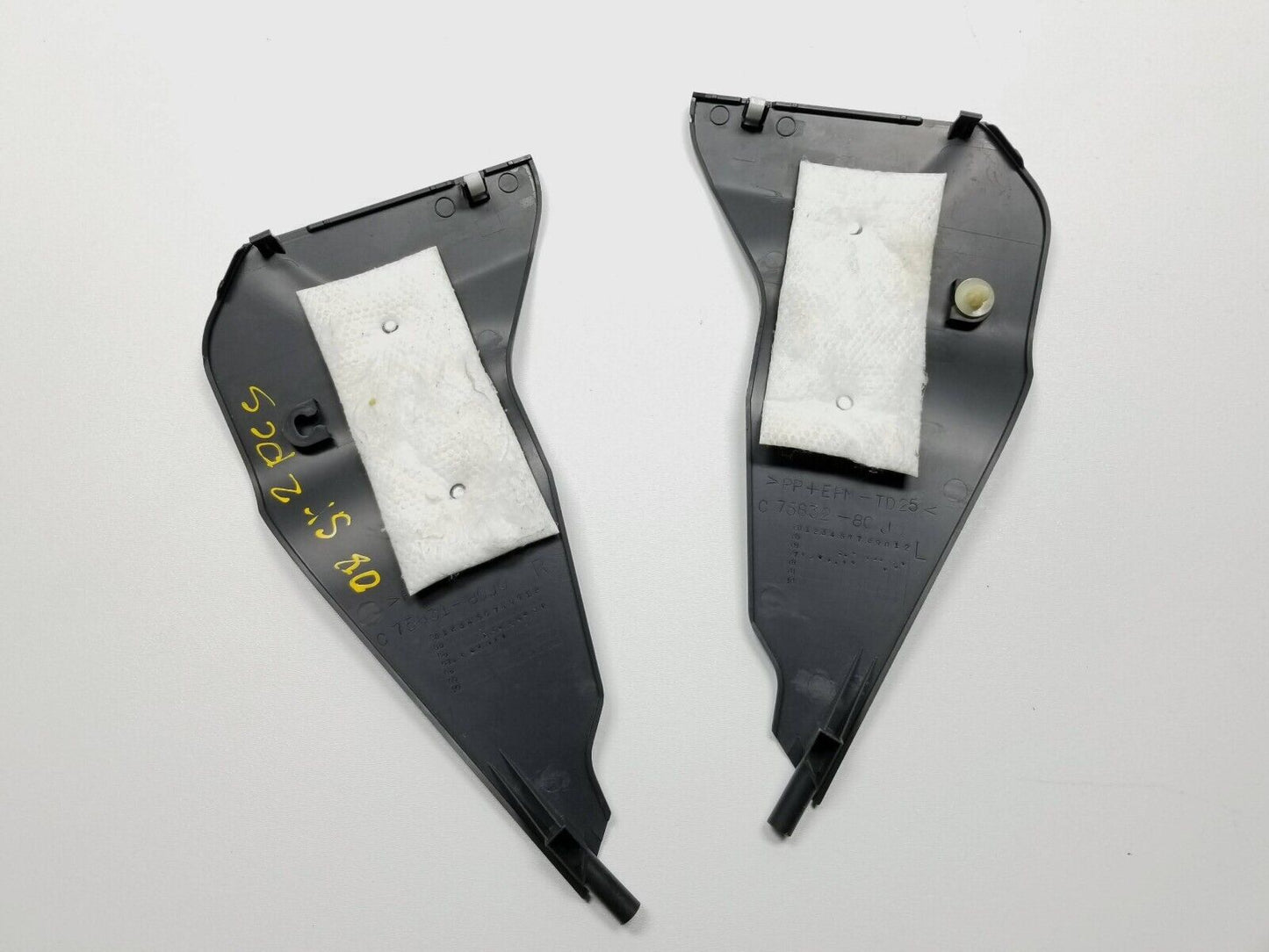 07 - 13 Suzuki Sx4 Hatchback Center Console Trim Left & Right 2pcs OEM