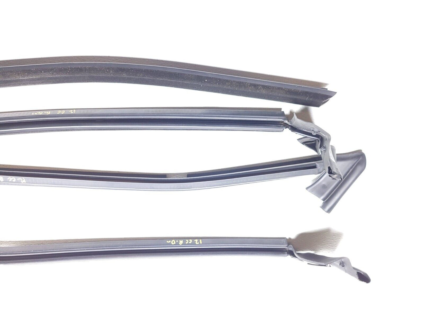 09 10 11 12 Volkswagen Cc Door Window Weatherstrip Seal Set-4pcs OEM