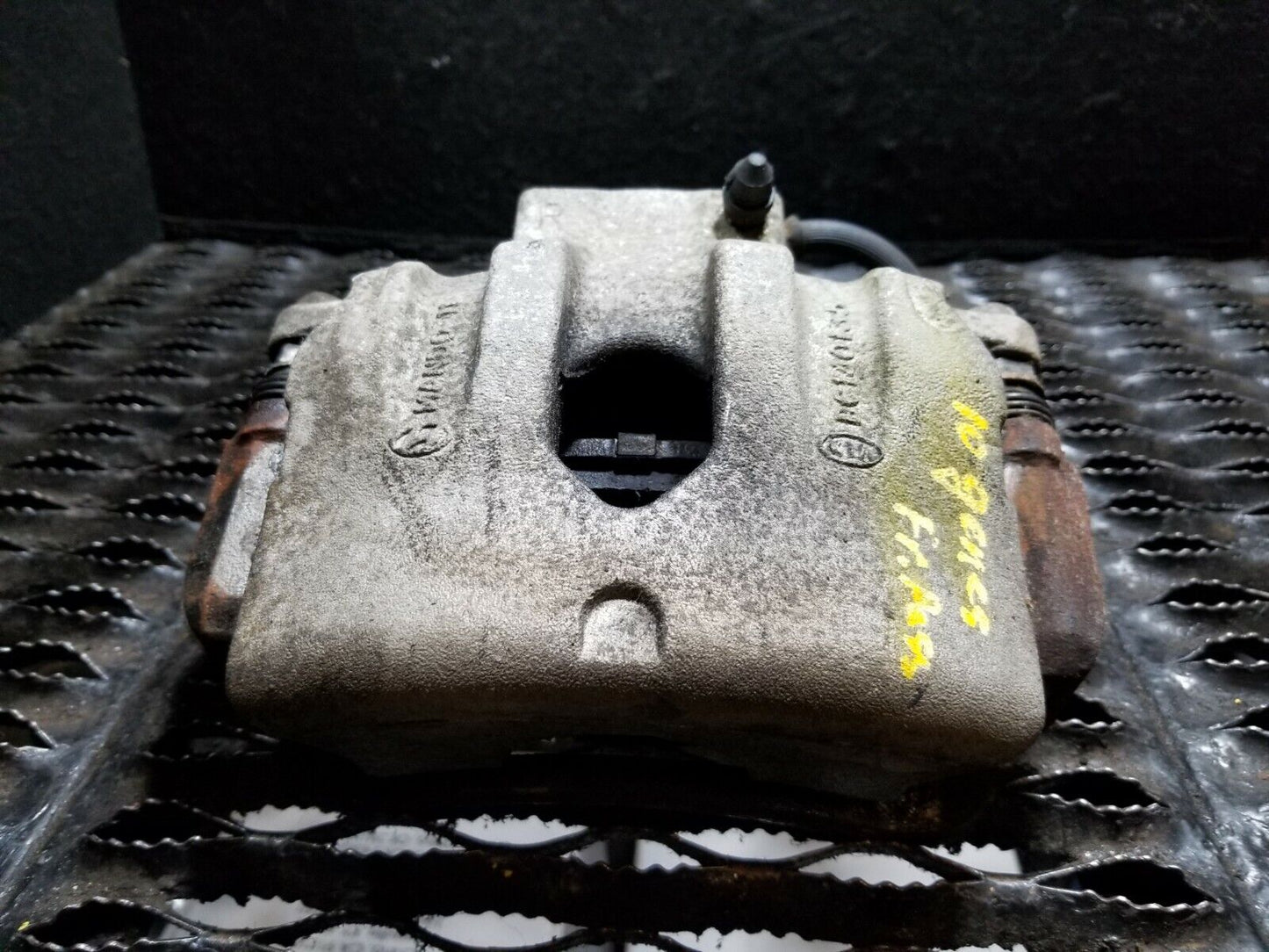 10 11 12 Hyundai Genesis Coupe Front Right Pass Brake Caliper OEM