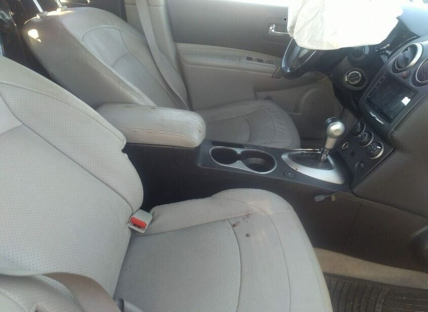 12 13 14 15 Nissan Rogue Dash End Cap Cover Passenger Side Right 68498jm00a OEM