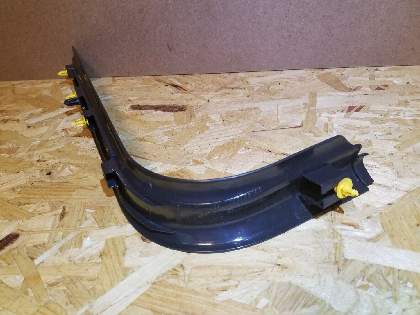 05 06 07 Volvo S40 Front Right Pass Side Door Sill Scuff Plate Trim OEM