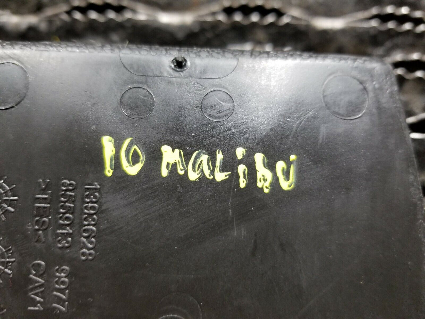 08 09 10 11 12 Chevy Malibu Console Rubber Tray OEM