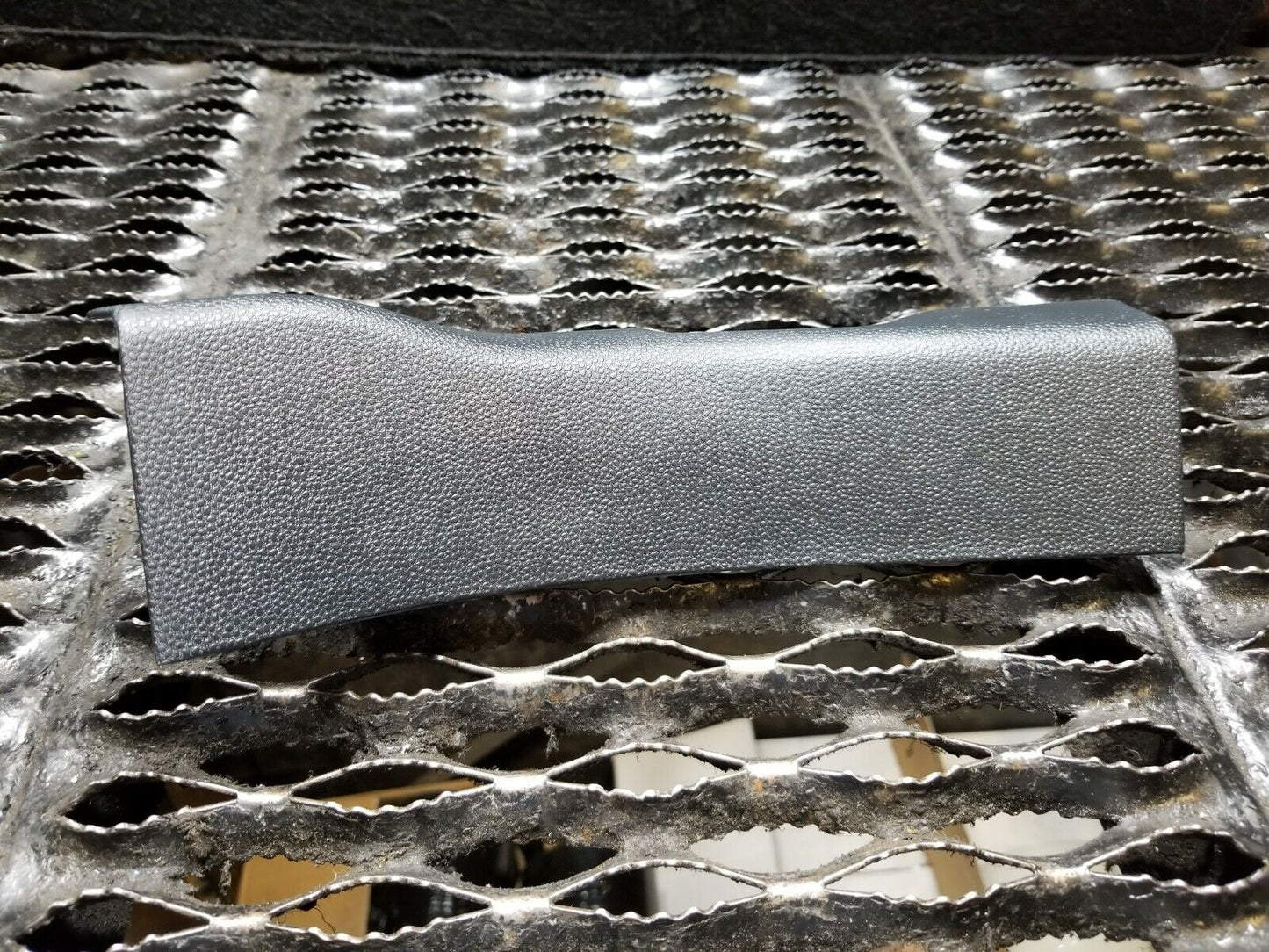 18 19 20 Ford Ecosport Rear Right Pass Door Sill Scuff Plate Trim Cover OEM