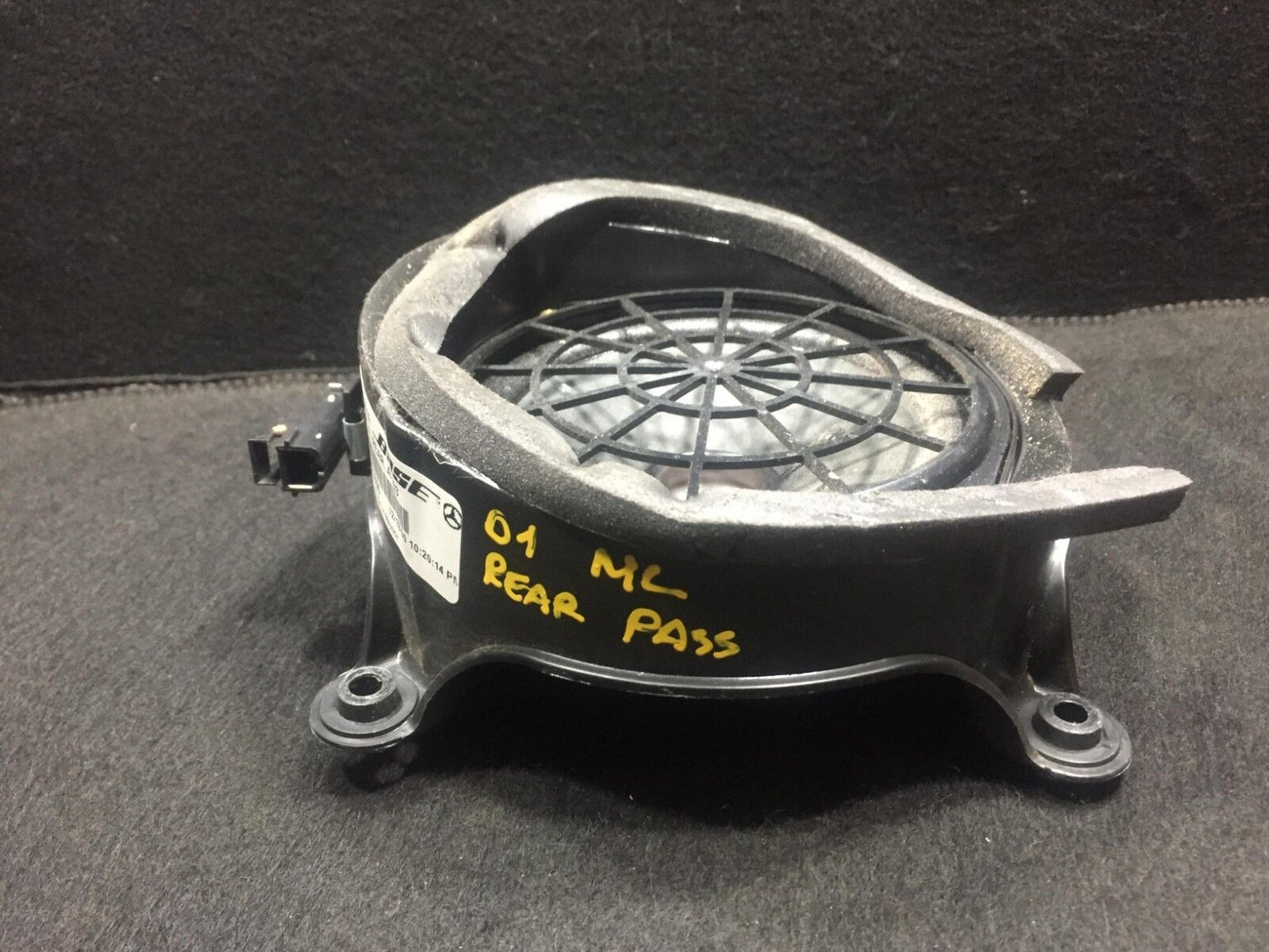 98 99 00 01 Mercedes W163 Rear Passenger Side Door Speaker 1638200802 OEM D34