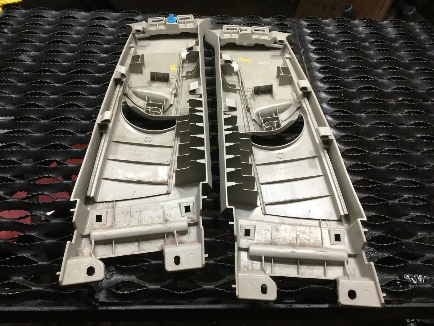04 05 06 07 08 09 Toyota Prius Center B Pillar Upper Trim Panel Lh & Rh 2pcs OEM