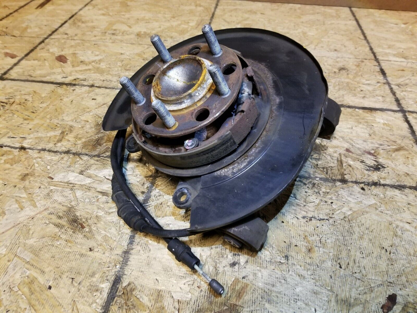 11 12 13 14 Chrysler 200 Cabrio Rear Rigth Pass Side Spindle Knuckle OEM