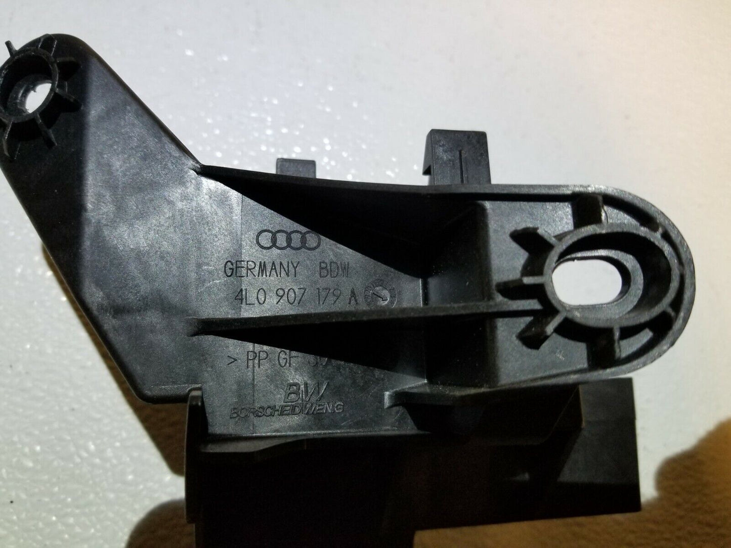 11 12 13 14 15  Audi Q7 Mounting Bracket Holder 4pcs OEM 87k
