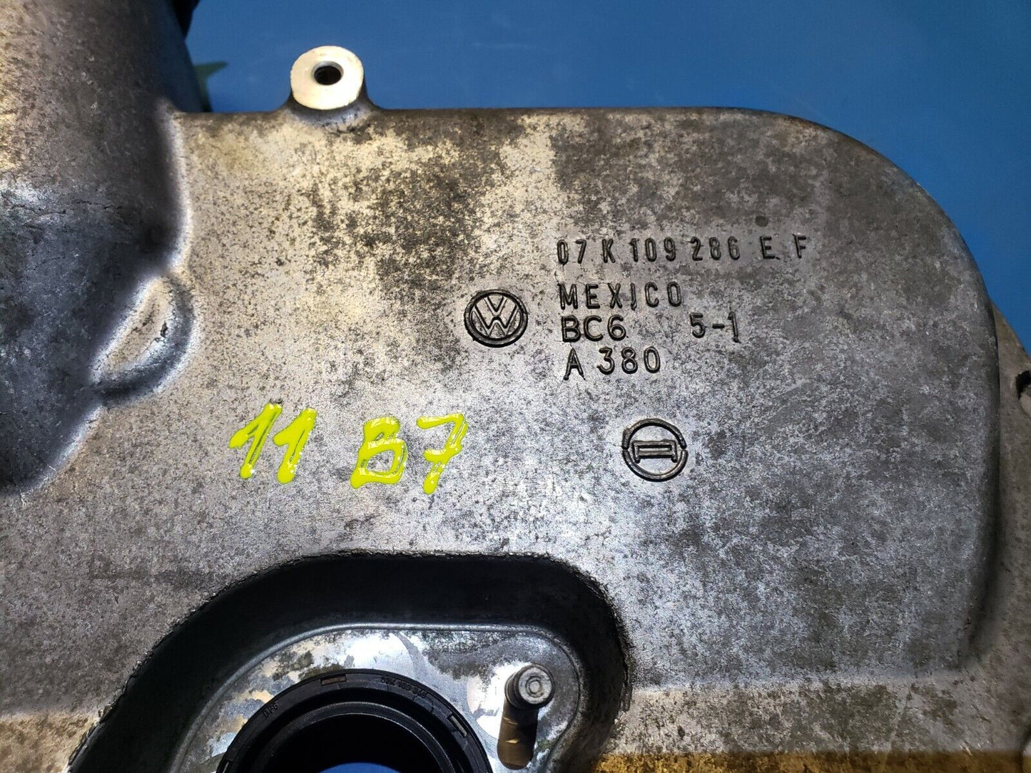 12 13 14 Volkswagen Passat 2.5l Engine Upper Timing Cover OEM