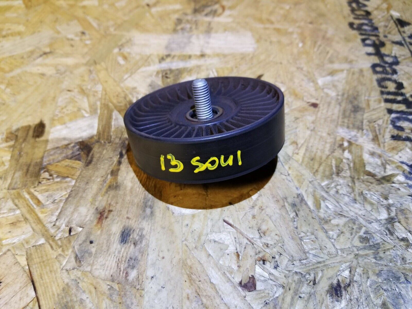 11 12 13 Kia Soul 1.6l Accessory Belt Pulley OEM