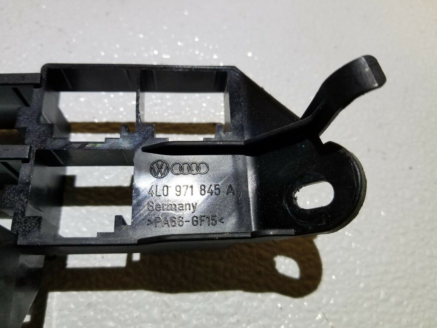 11 12 13 14 15  Audi Q7 Mounting Bracket Holder 4pcs OEM 87k