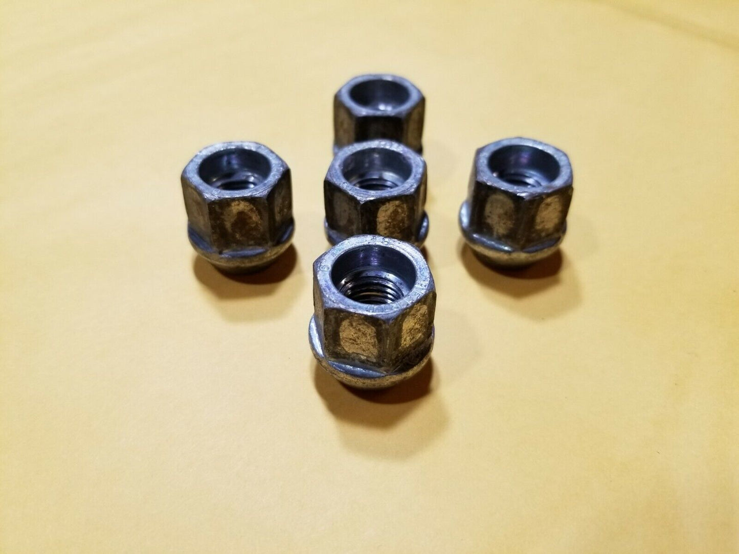 07 08 09 10 Chrysler Sebring Wheel Lug Nut 5pcs OEM