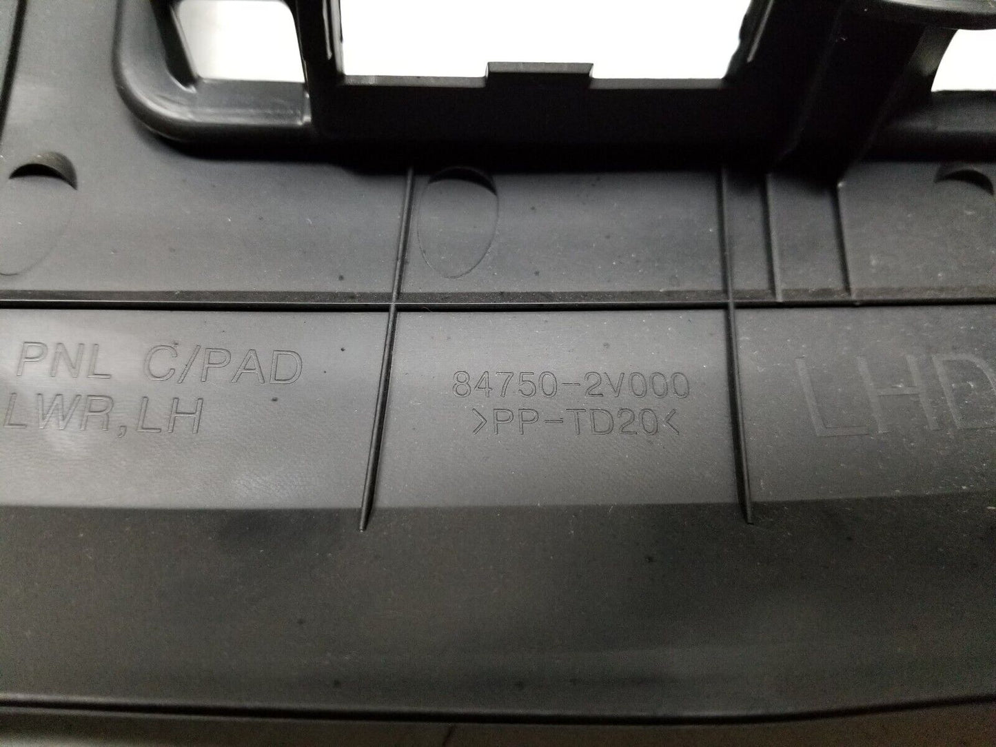 12 13 14 15 16 Hyundai Veloster Dash Lower Knee Trim Panel Driver Side Left OEM