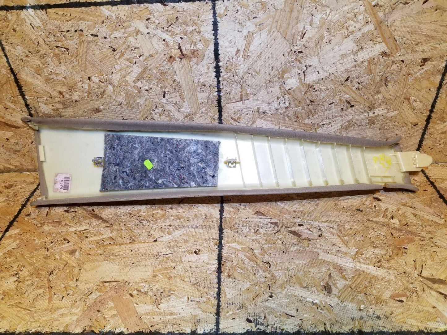 05 06 07 08 09 Cadillac SRX Left Driver Side B Pillar Trim OEM
