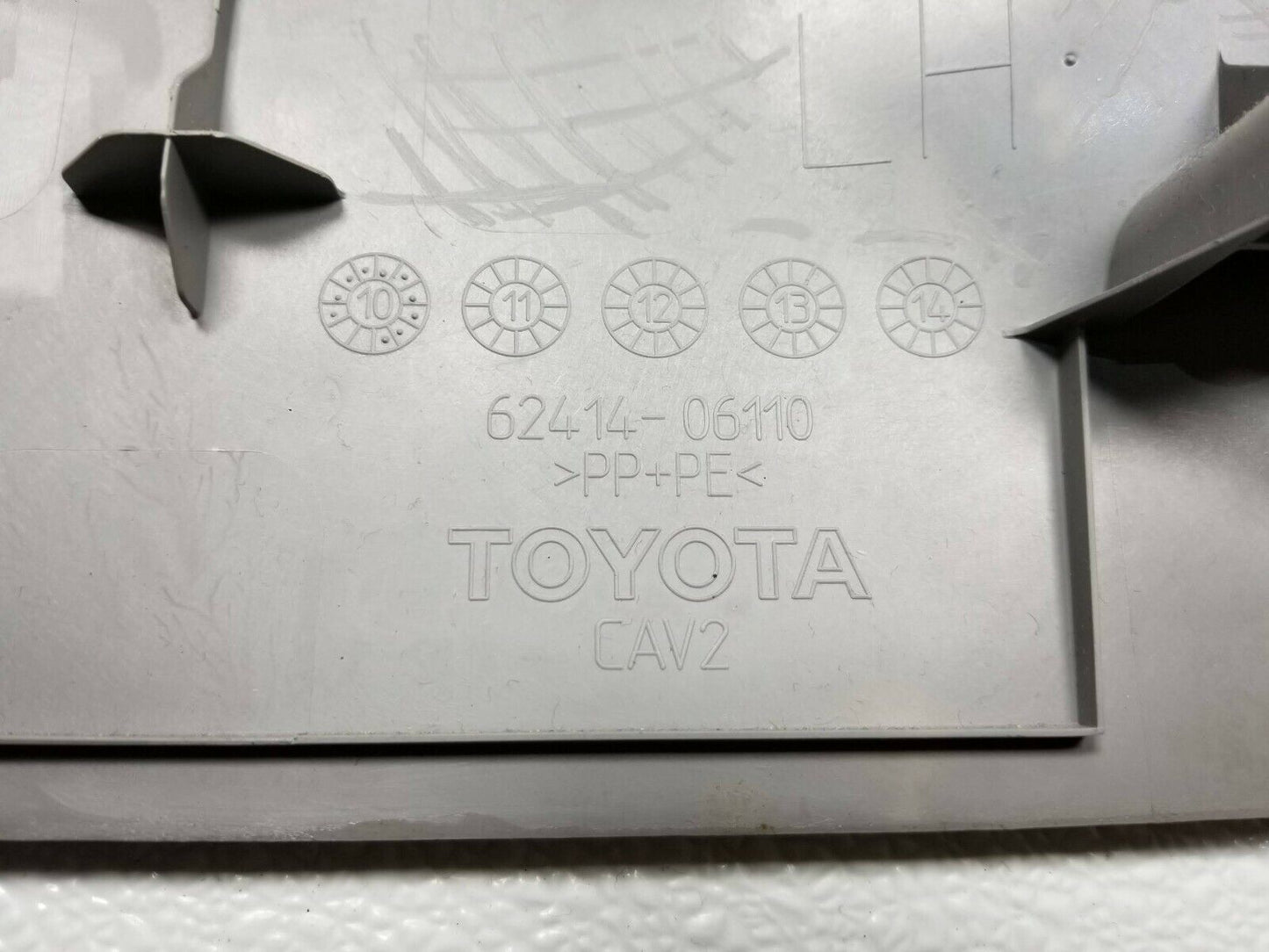 12 13 14 Toyota Camry Center Lower B Pillar Trim Cover Left Driver Side OEM 94k