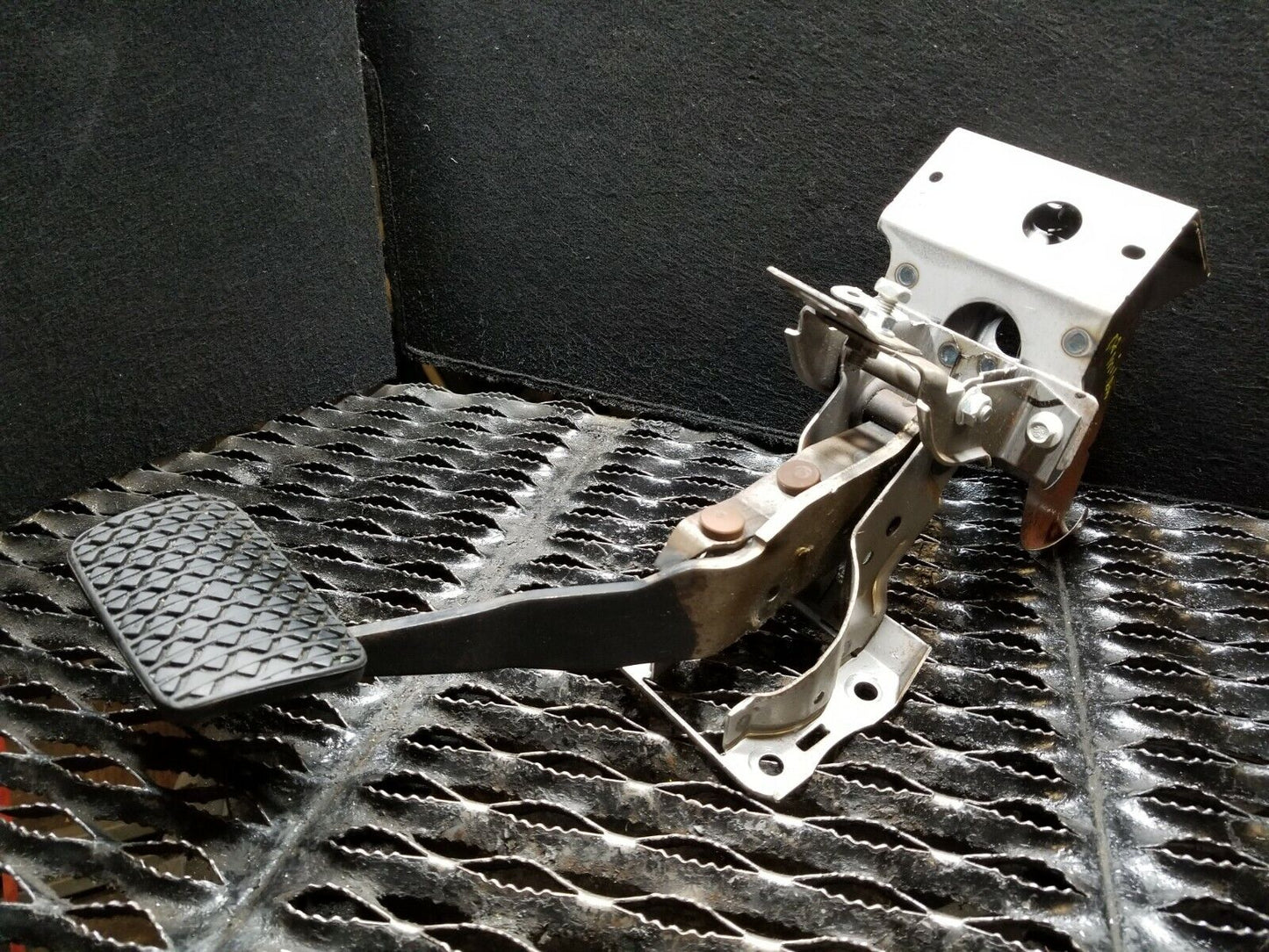 06 07 08 09 Mercury Milan Brake Stop Pedal OEM 71k
