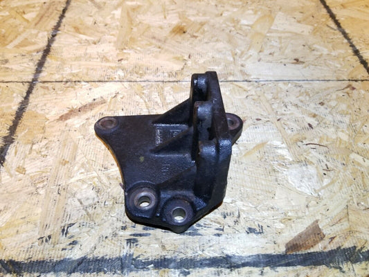 07 08 09 10 Chrysler Sebring 2.4l Engine Mount Btacket OEM