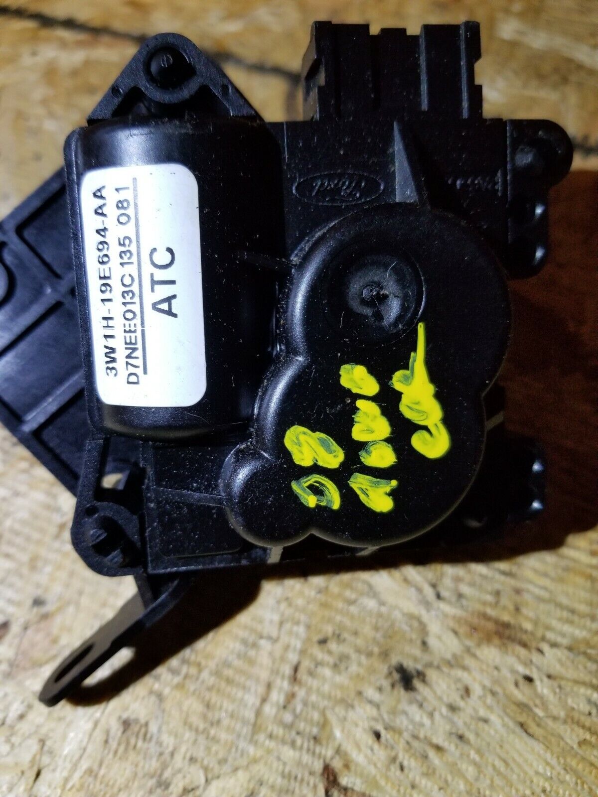 03 04 05 06 07 08 09 10 11 Lincoln Town Car AC Blend Door Flap Actuator OEM 65k