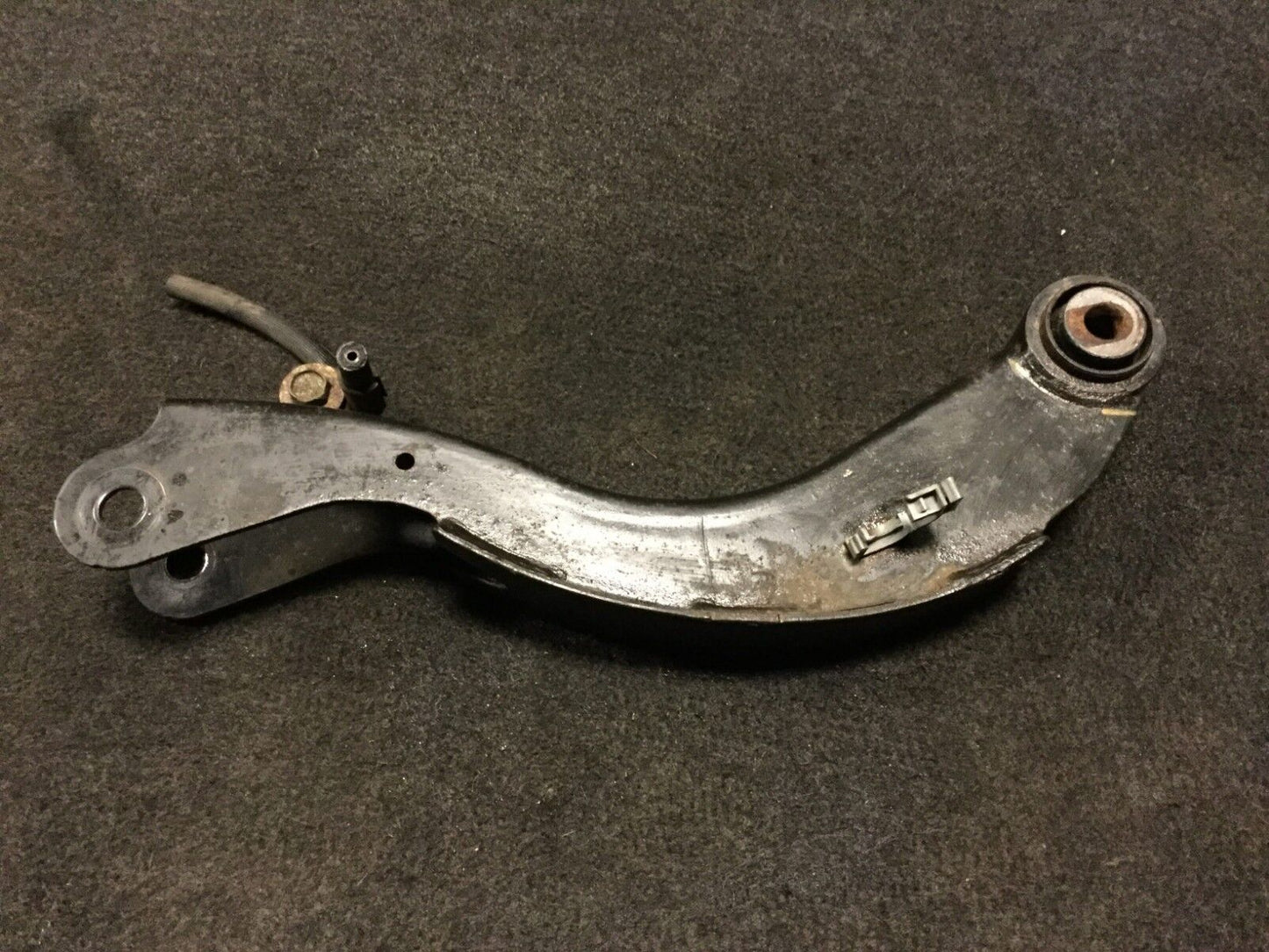 07 08 09 Vitara Xl-7 Rear Passenger Right Lower Control Arm Locating Arm OEM D9