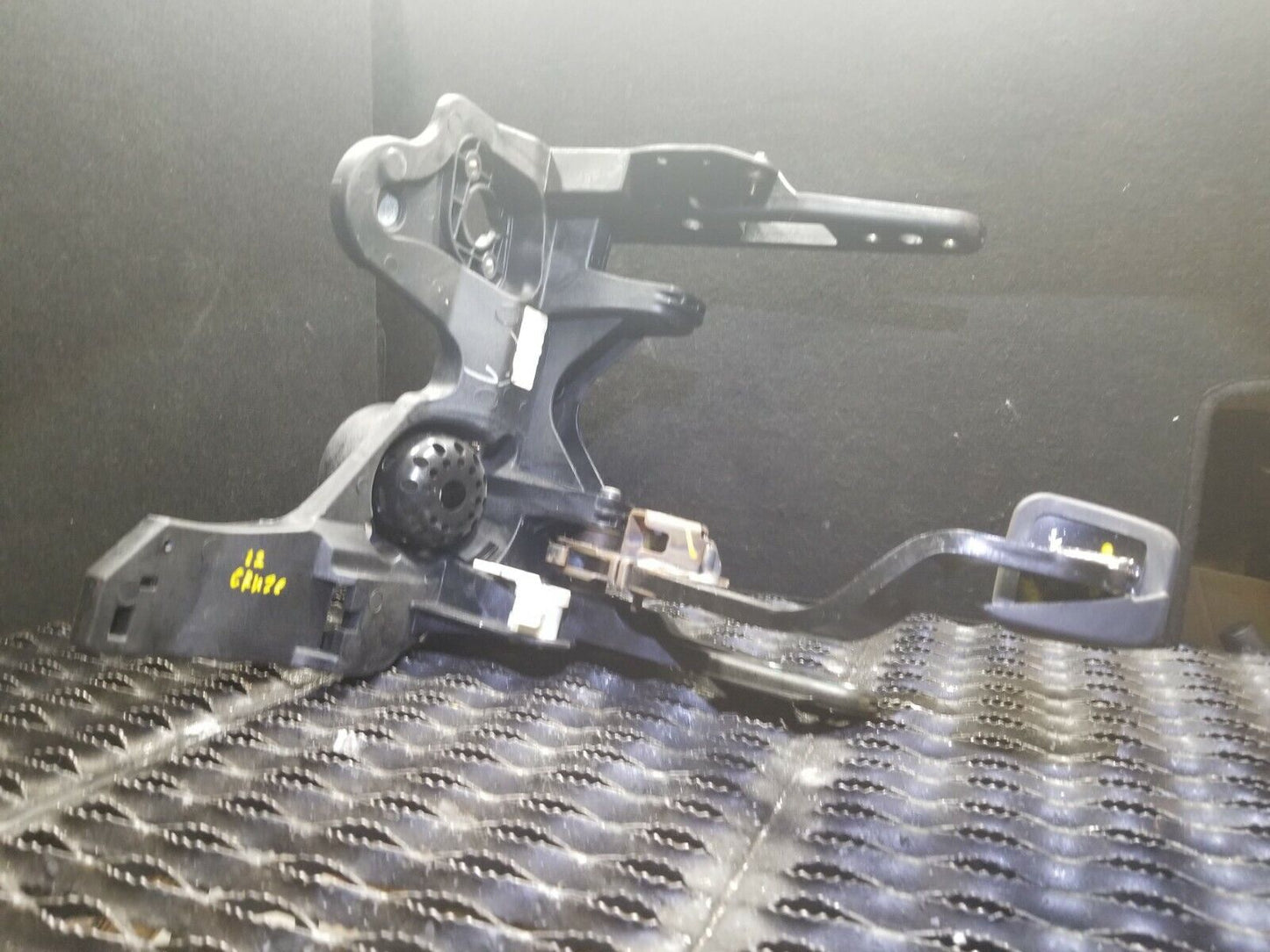 11 12 13 14 15 Chevy Cruze Brake Pedal W/ Mount Bracket Support OEM