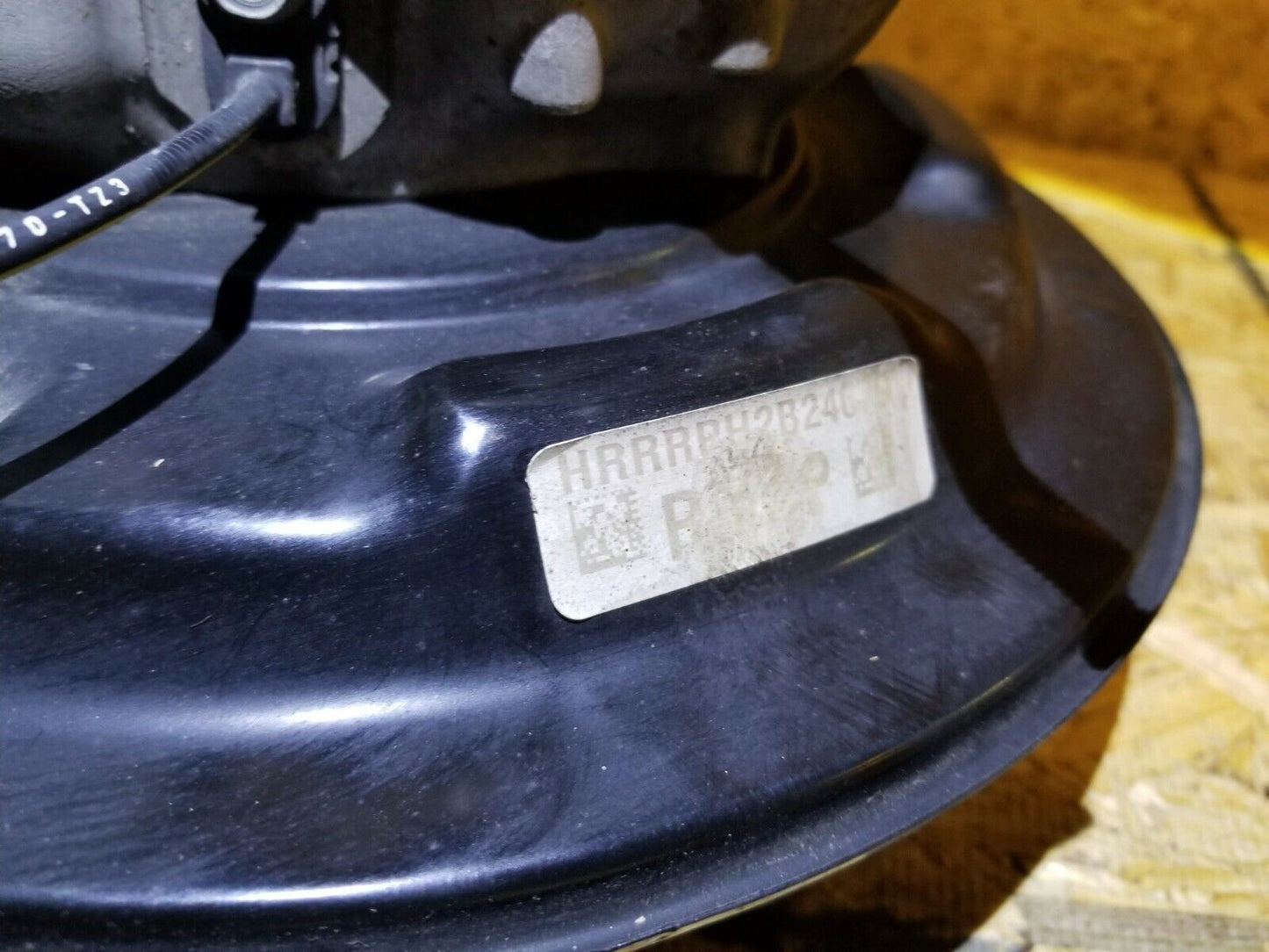 15 16 17 Acura TLX 2.4l Rear Right Passenger Side Spindle Knuckle Wheel Hub OEM