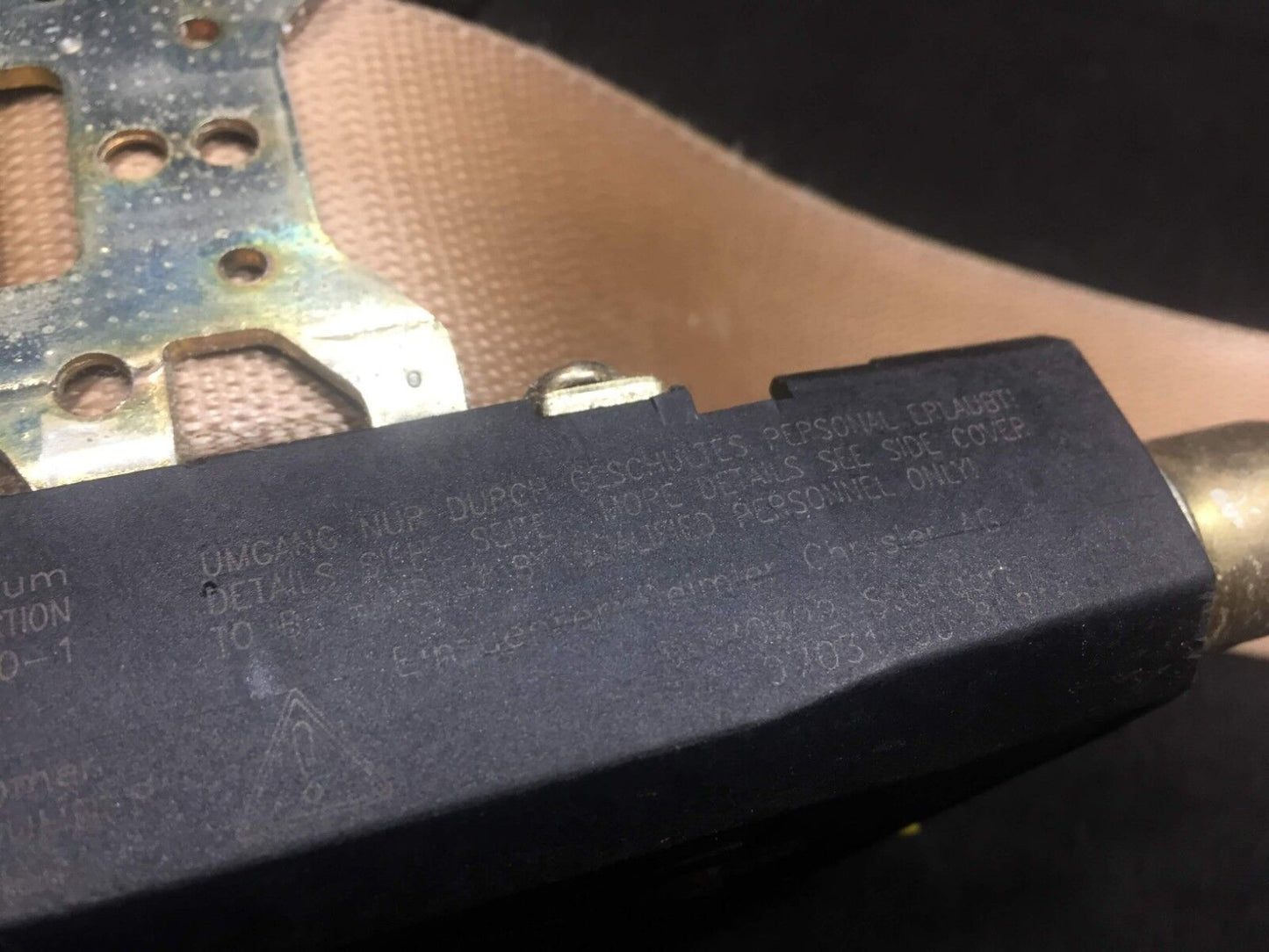 98 99 00 01 Mercedes W163 Ml320 Front Righ Pass Side Seat Belt Retractor OEM D34