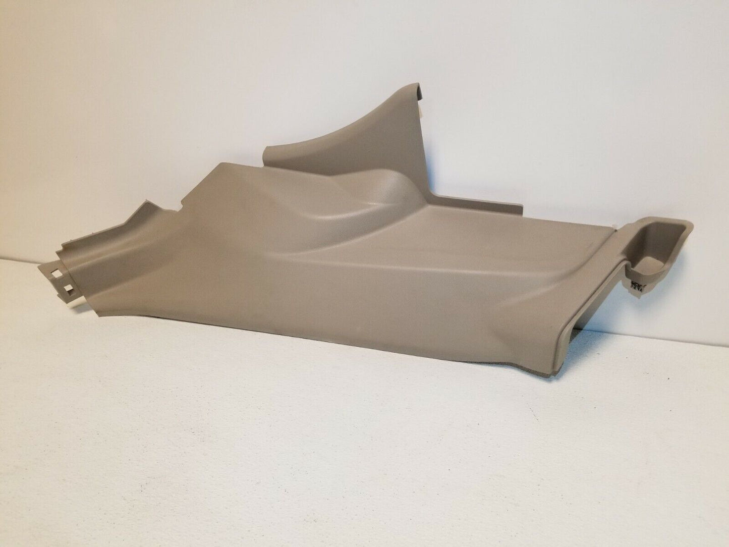 07 08 09 10 Chrysler Sebring C Pillar Lower Quarter Trim Left Driver Side OEM