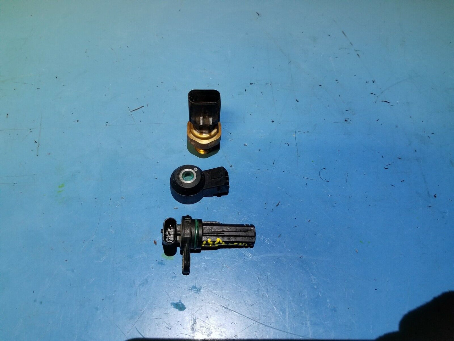 14 15 16 17 Jeep Cherokee 2.4l Camshaft Knock Oil Pressure Sensor 3pcs OEM