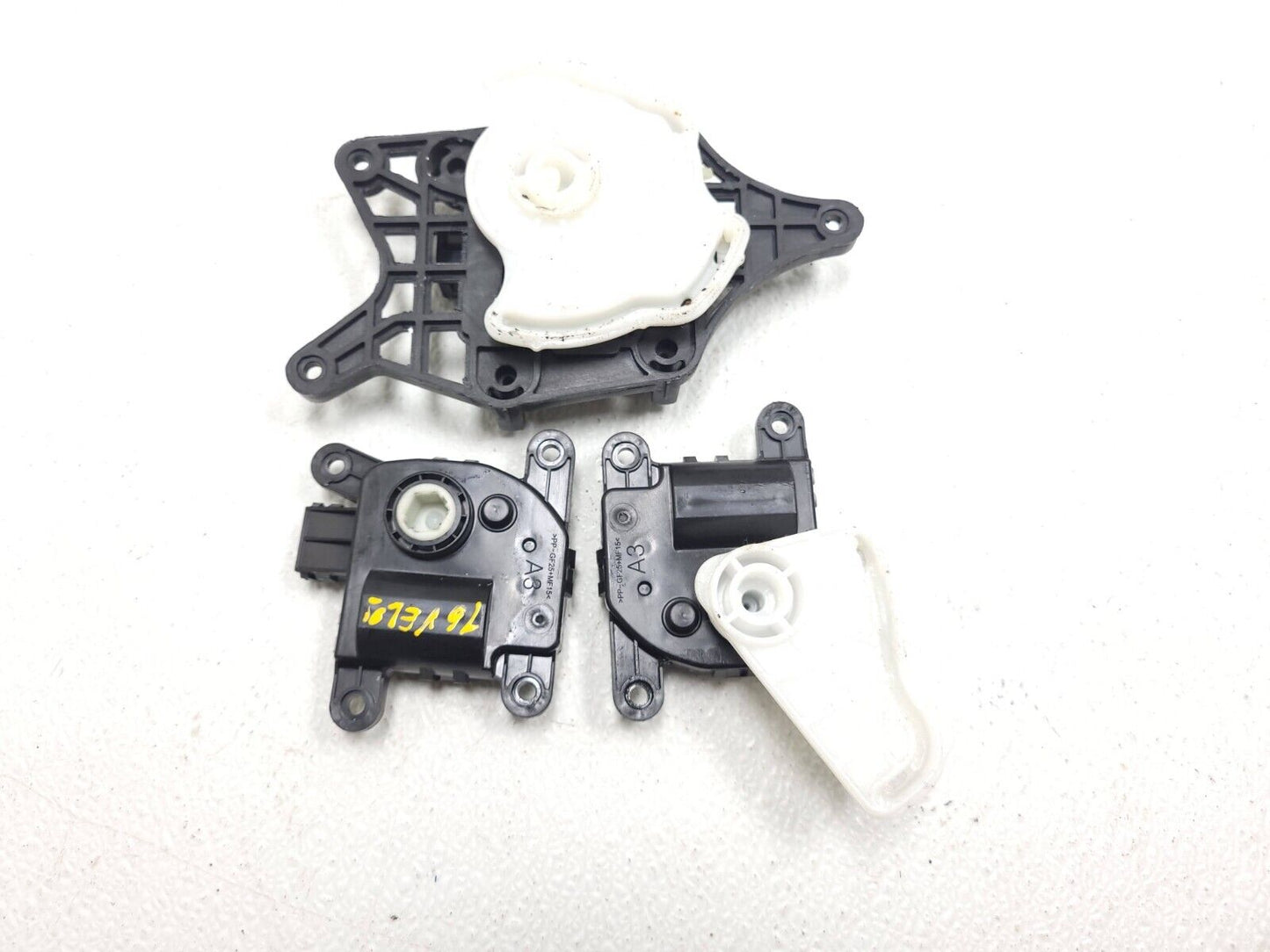 13 14 15 16 Hyundai Veloster HVAC AC Heater Blend Door Actuator 3pcs OEM