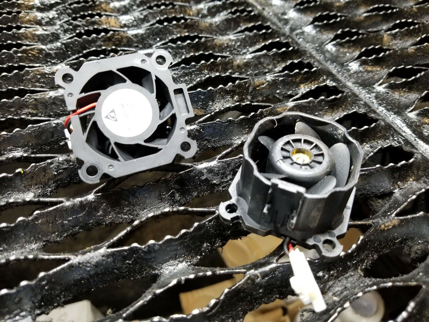 16 17 18 Nissan Sentra Cooling Fan For Led Headlight (pair) #200.155-00 OEM 8k