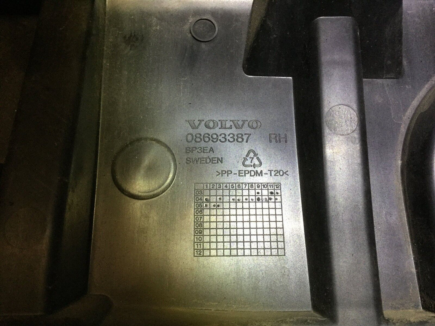 05 06 07 08 09 Volvo S60 Rear Right Passenger Side Bumper Bracket OEM