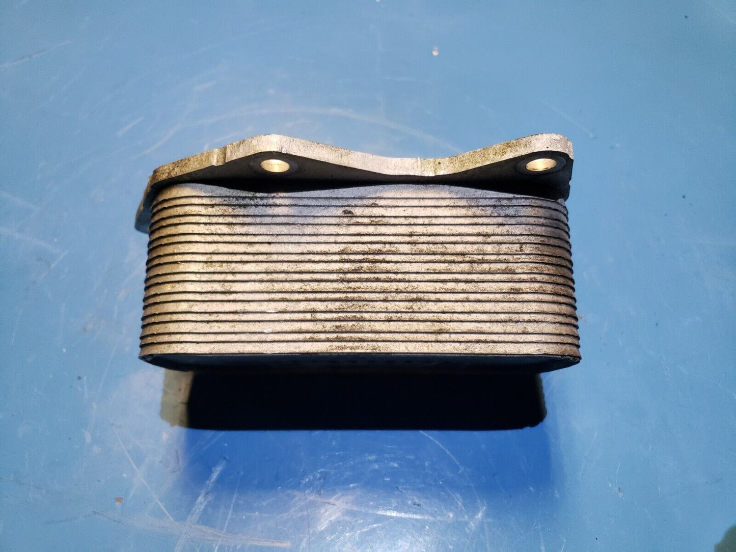 12 13 14 Volkswagen Passat 2.5l Engine Oil Cooler 07k.117.021.c OEM