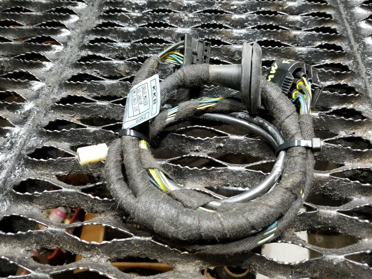 02 03 04 05 BMW 745i E65 Front Right Passenger Door Wire Harness 6934021 OEM