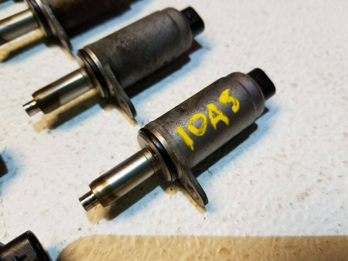 08 09 10 11 Audi A5 3.2l Camshaft Adjustment Solenoid 12pcs OEM